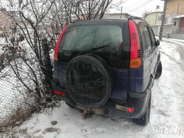 Продавам на части Дайхатцу Териос 1300 куб 99г, снимка 2 - Автомобили и джипове - 31582421
