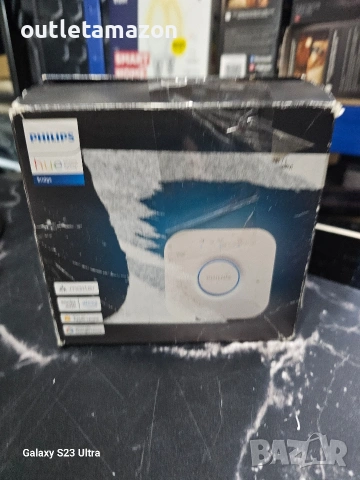 КОНТРОЛНА КОНЗОЛА PHILIPS HUE BRIDGE, снимка 7 - Мрежови адаптери - 53021266