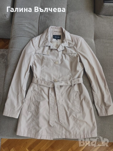 Дамски тренчкот с колан и джобове