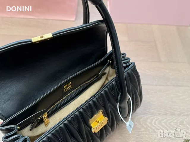Miu Miu Belair Дамска чанта, кожа, снимка 6 - Чанти - 55933814