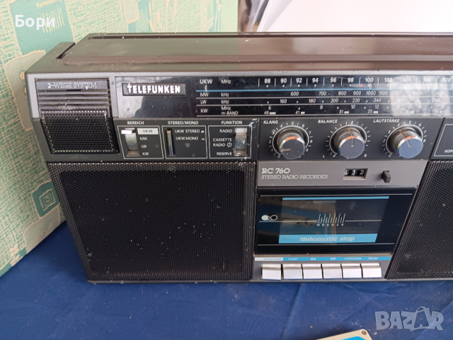 TELEFUNKEN RC 760 Радиокасетофон, снимка 2 - Радиокасетофони, транзистори - 44589799
