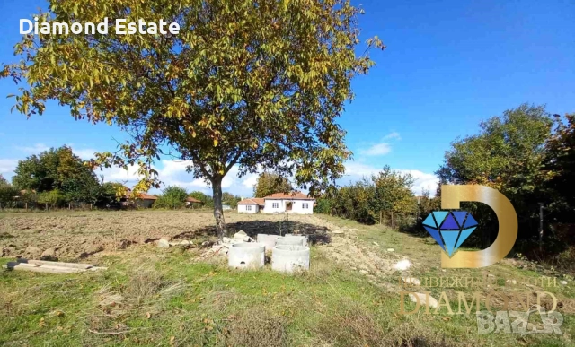 Едноетажна къща в село Боздуганово, общ. Раднево, снимка 2 - Къщи - 52086349