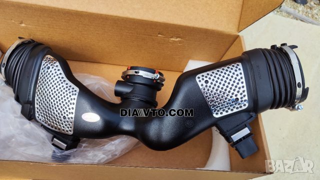 НОВ Въздуховод лястовица турбо с дебитомери Mercedes A6420908237 OM642 V6 W164 W211 W221 W204