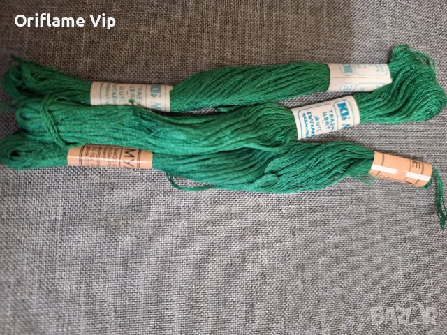 Мулине различни цветове, снимка 7 - Гоблени - 44436226