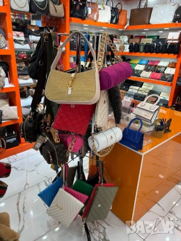 чанти chanel guess gucci the tote bag marc jacobs fendi ysl saint laurent hermes guess, снимка 14 - Чанти - 51387965