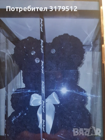 Мече от черни рози