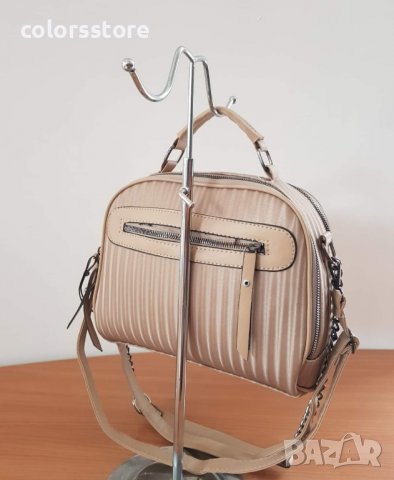 Луксозна чанта  Guess , снимка 4 - Чанти - 34442692