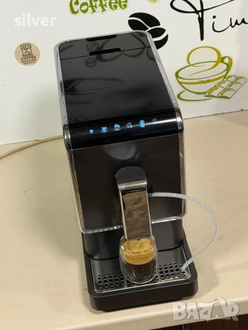 Кафемашина кафе автомат Tchibo cappuccino с гаранция, снимка 8 - Кафемашини - 54303450