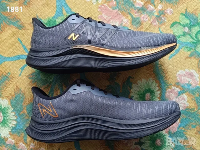 Маратонки NEW BALANCE Fuel Cell Propel v4 за бягане и ежедневно ходене. Размер 44. Нови., снимка 4 - Маратонки - 55944225