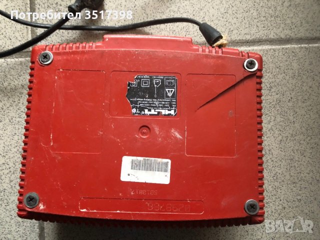 Зарядно Нilti , снимка 4 - Винтоверти - 39849466