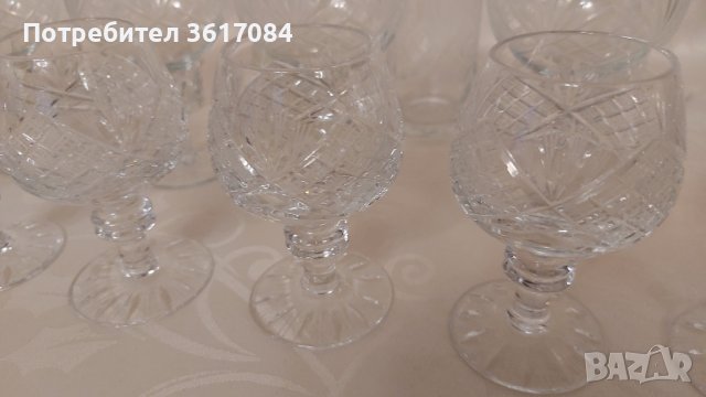 Комплект кристални чаши и ръчно изработени стъклени чаши с гравюра, снимка 2 - Сервизи - 40241171
