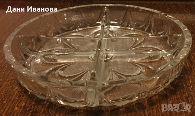 Кръгла кристална ордьовърна чиния с 4 отделения, снимка 2 - Чинии - 31377922