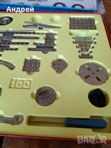 Стар метален конструктор Construction 100, снимка 5 - Други ценни предмети - 36814676
