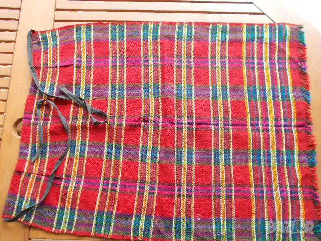 Лот от 11 бр. стари български битови престилки за декорация