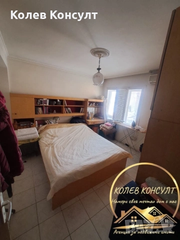 Етаж от къща с таванско помещение град Хасково,кв.Куба, снимка 7 - Етаж от къща - 53905458