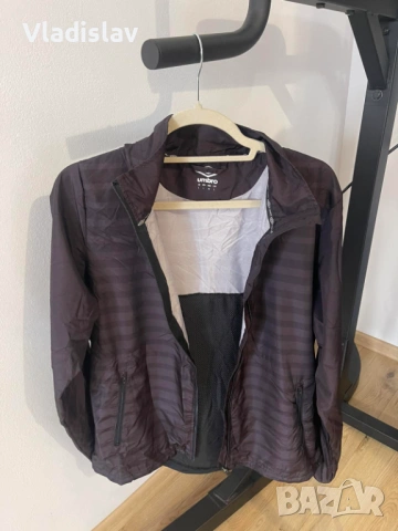 Спортно Яке/Ветровка UMBRO, снимка 5 - Спортни дрехи, екипи - 53958527