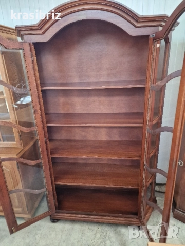 Масивна Витрина внос от Германия , снимка 4 - Секции и витрини - 52479972