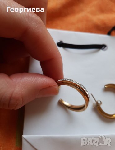Продавам комплект стоманени златни обеци + Подаръци, снимка 2 - Обеци - 39270133