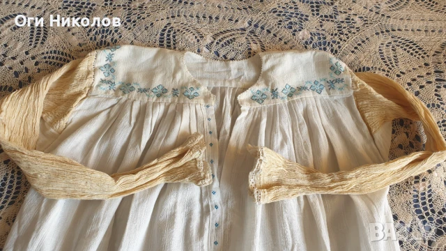 Автентична къса риза от народна носия