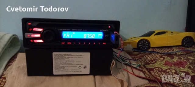 Авто CD player Sony с USB, снимка 2 - Части - 54000264