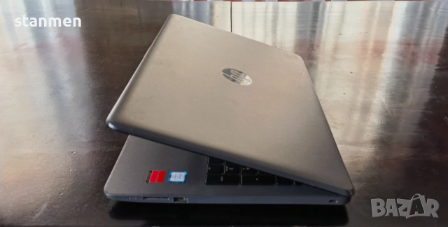 Продавам лаптоп HP 250 G6/матFullHD15.6сKам/4x2ghzТhr/SSD256gb/8gb/R5m330/НоваБат/Профилактиран , снимка 7 - Лаптопи за дома - 53945085
