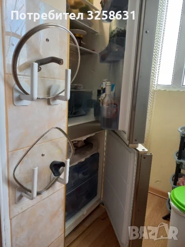 Хладилник Gram, снимка 3 - Хладилници - 50781896