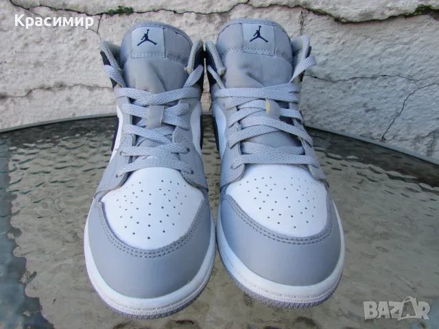 Детски маратонки Nike Air Jordan 1 Mid , снимка 9 - Детски маратонки - 56239375