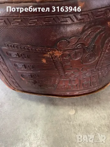 Кожен отоман ,османска (табуретка) Еквадор c. 1960 г, снимка 8 - Дивани и мека мебел - 49127913