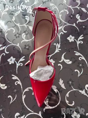 Лачени обувки