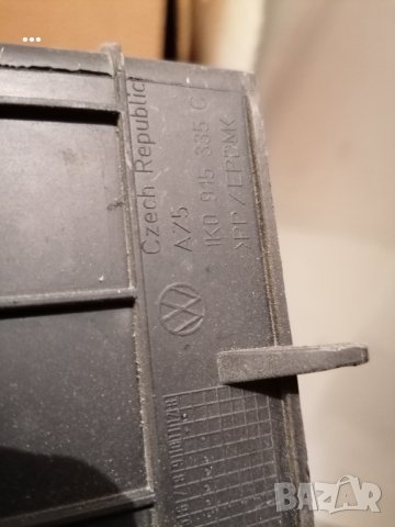 Кора Vw Passat Audi кожух акумулатор , снимка 2 - Части - 31619397