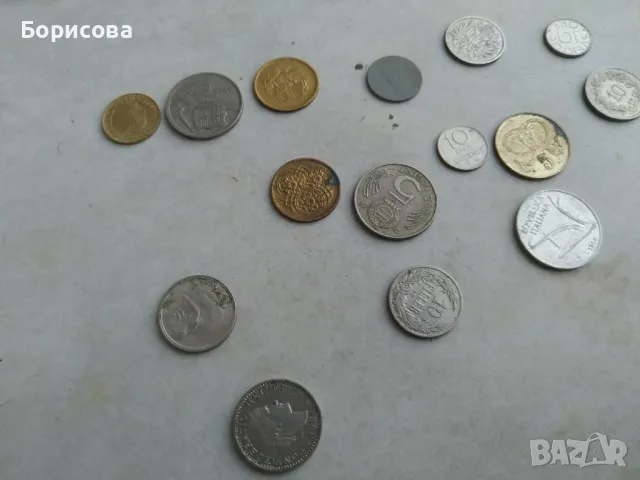 двайсетина чуждестранни монети, снимка 4 - Нумизматика и бонистика - 48837076