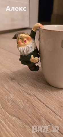 Джудженце за чаша или рафт.