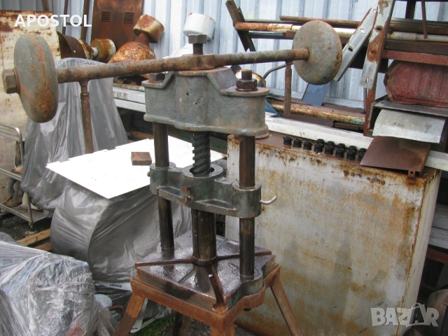 Винтова преса