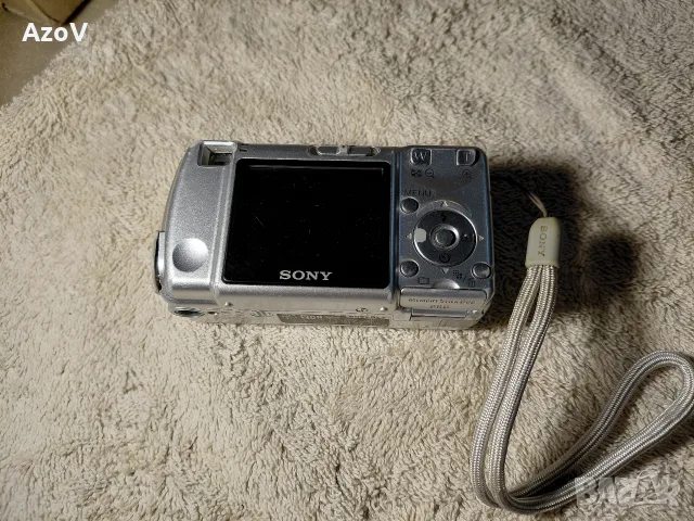 SONY Cyber-shot 6.0 mega pixels, снимка 2 - Фотоапарати - 56456774