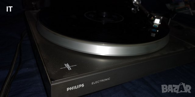 Грамофон philips 677, снимка 2 - Грамофони - 37650594