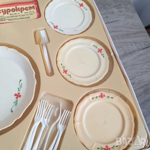 Стар детски сервиз за торти играчка, снимка 5 - Колекции - 52056342