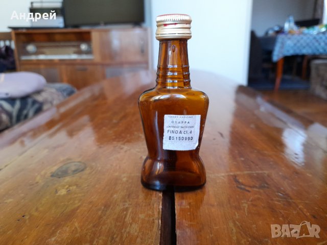 Стара бутилка,шише Grappa Julia, снимка 4 - Други ценни предмети - 31961291