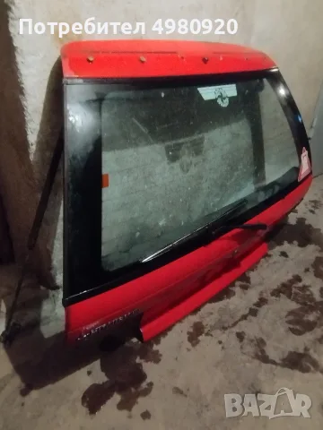 Продавам задна,.странична врати и ск. кутия.
