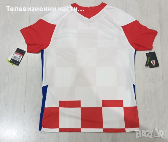Чисто нова оригинална футболна тениска Хърватия домакински екип 2020/2021 Nike CD0695-100 размер XL, снимка 5 - Спортни дрехи, екипи - 53303680