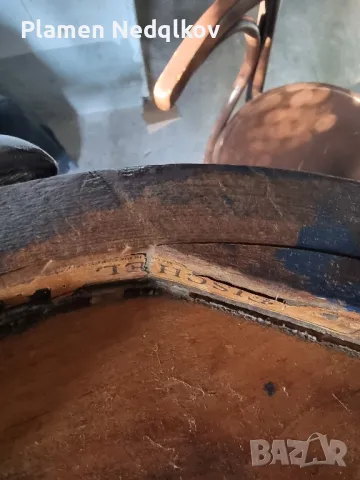 Стари дървени столчета., снимка 2 - Антикварни и старинни предмети - 49178392