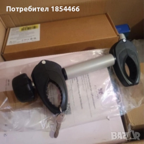 Универсална лапа (държач) с ключалка на два велосипеда., снимка 2 - Аксесоари и консумативи - 43227799
