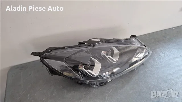 Фар десен Ford Kuga година 2021 2022 2023 2024 Лупа Led Халоген код LV4B13W029AK, LV4B-13W029-AK , снимка 2 - Аксесоари и консумативи - 50295675