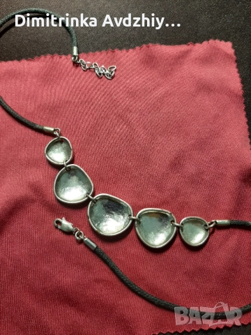 колие, снимка 2 - Колиета, медальони, синджири - 52381220