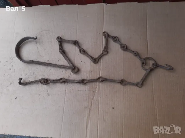 Стара верига за огнище от ковано желязо , здрава