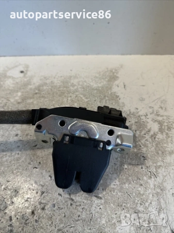 Механизъм за заключване на заден капак за Mercedes W212 2.2 CDI (2012)  A2047500185, снимка 3 - Части - 54090223