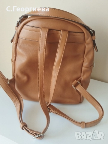 Кожена кафява раница, снимка 2 - Раници - 51643343