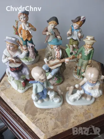 8бр малки порцеланови фигури/деца-музиканти-ученик/статуетки 12-17см