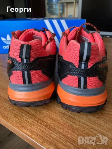 Оригинални Adidas Terrex, снимка 9 - Маратонки - 53372251