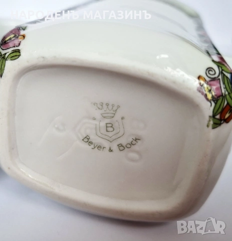 1931 г. Beyer & Bock - Нимски порцелан Комплект две кани кана латиера сервиз цветя, снимка 11 - Други ценни предмети - 53357945
