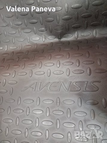 стелка за багажник за Toyota Avensis комби 1998-2003, снимка 5 - Аксесоари и консумативи - 34983270